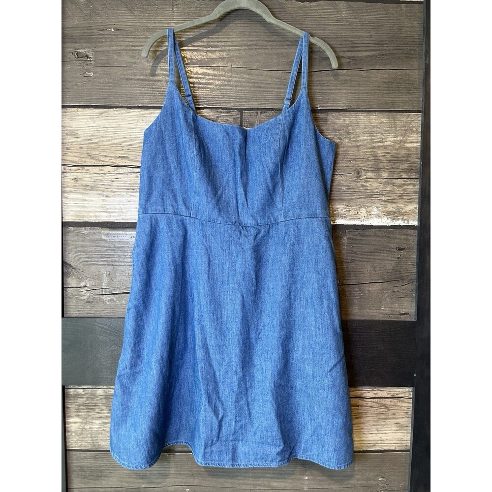 Old Navy Cami Mini Dress Blue Denim Babydoll Size Large Smocked Sundress Pockets